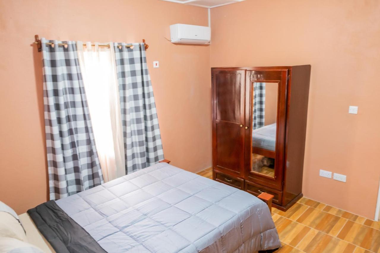 Golden Palms Apartment Kingstown Buitenkant foto