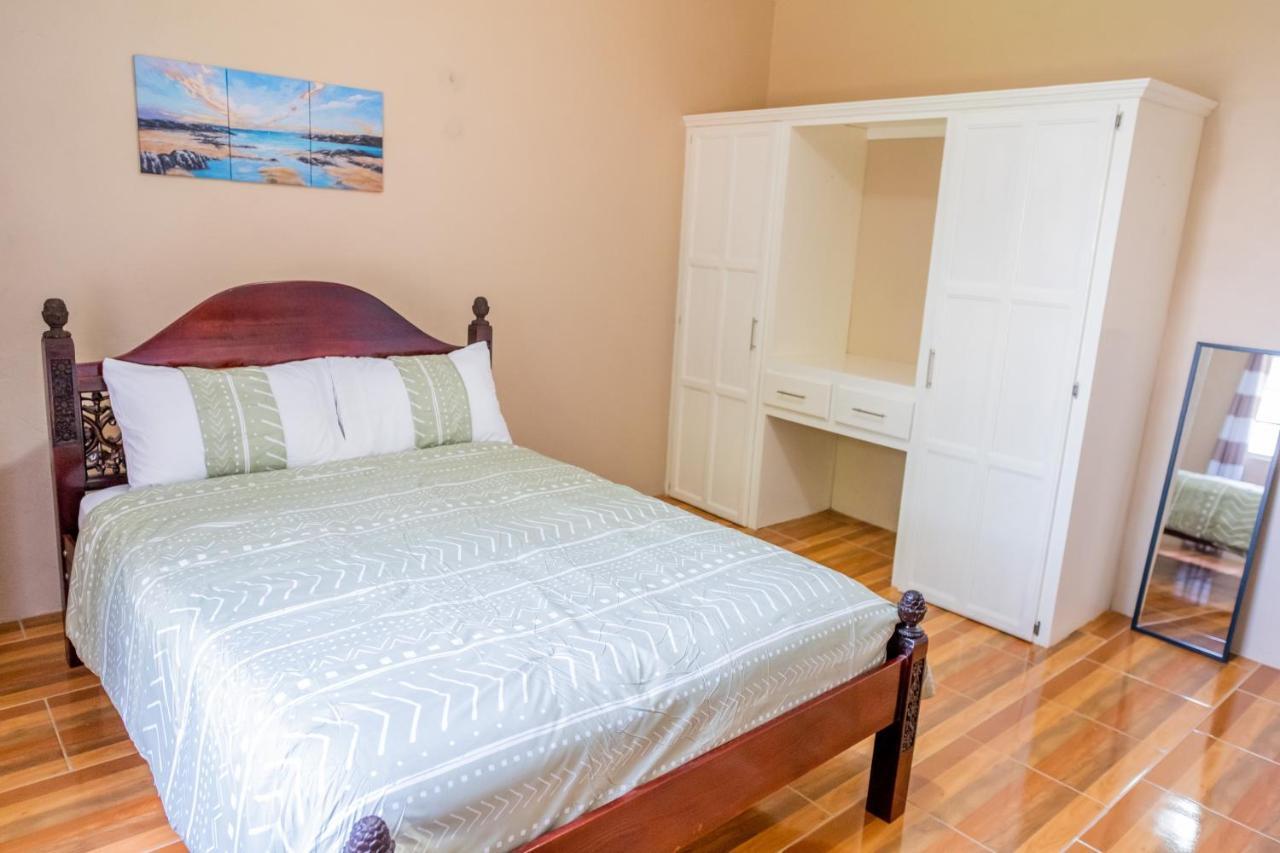 Golden Palms Apartment Kingstown Buitenkant foto