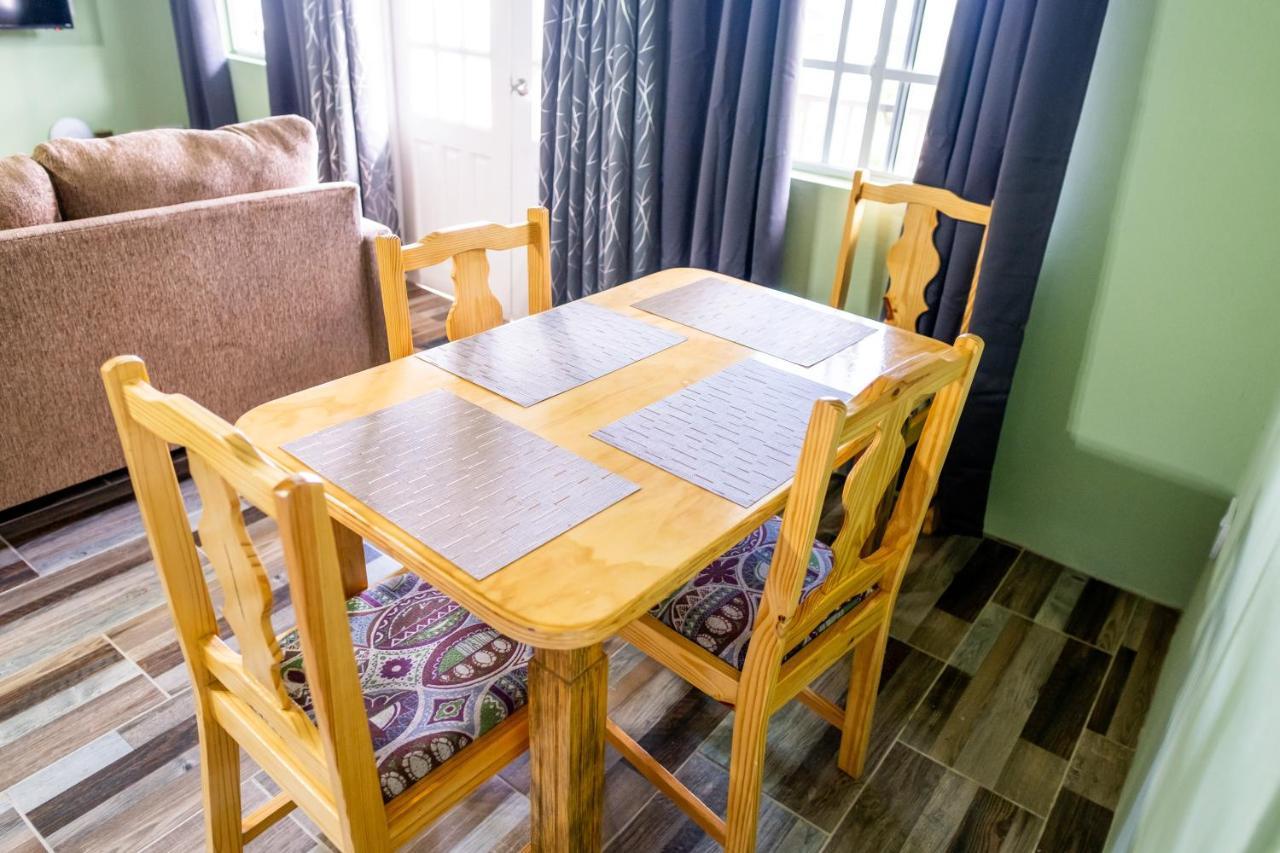Golden Palms Apartment Kingstown Buitenkant foto