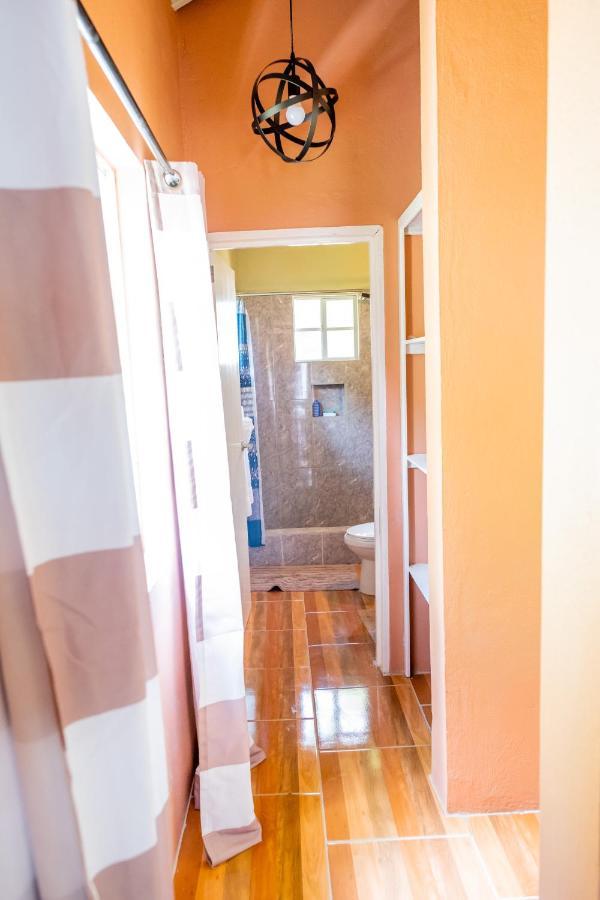 Golden Palms Apartment Kingstown Buitenkant foto