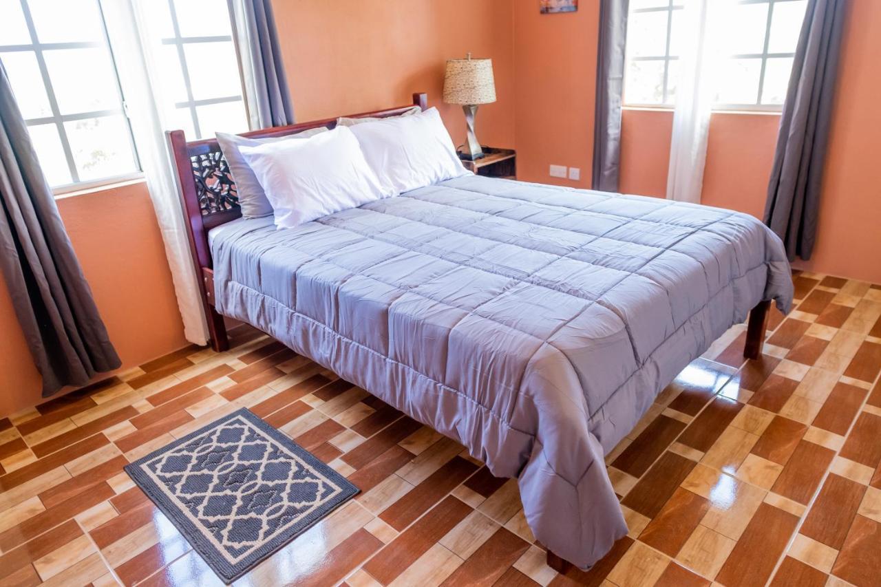 Golden Palms Apartment Kingstown Buitenkant foto